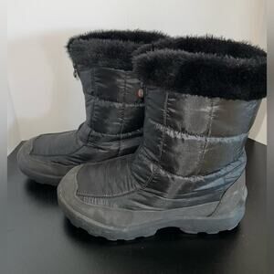 KAMIK WOMENS ZIP BOOT WITH FUR SIZE 10 MINT